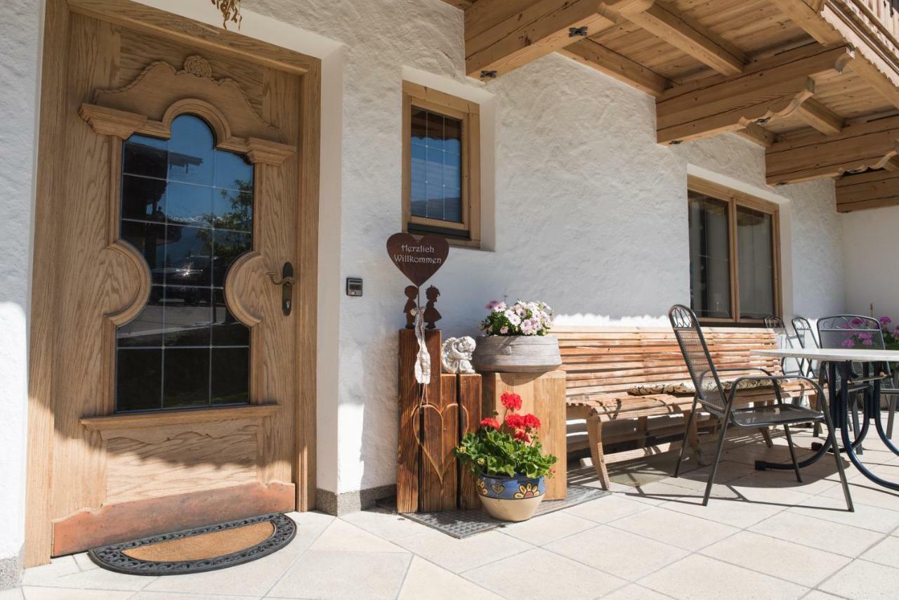 Landhaus & Apartment Taxach Ried im Zillertal Exterior foto